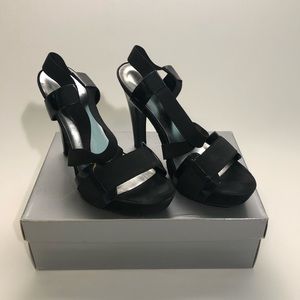 $65 JESSICA SIMPSON WOMEN BLACK HIGH HEEL SHOE